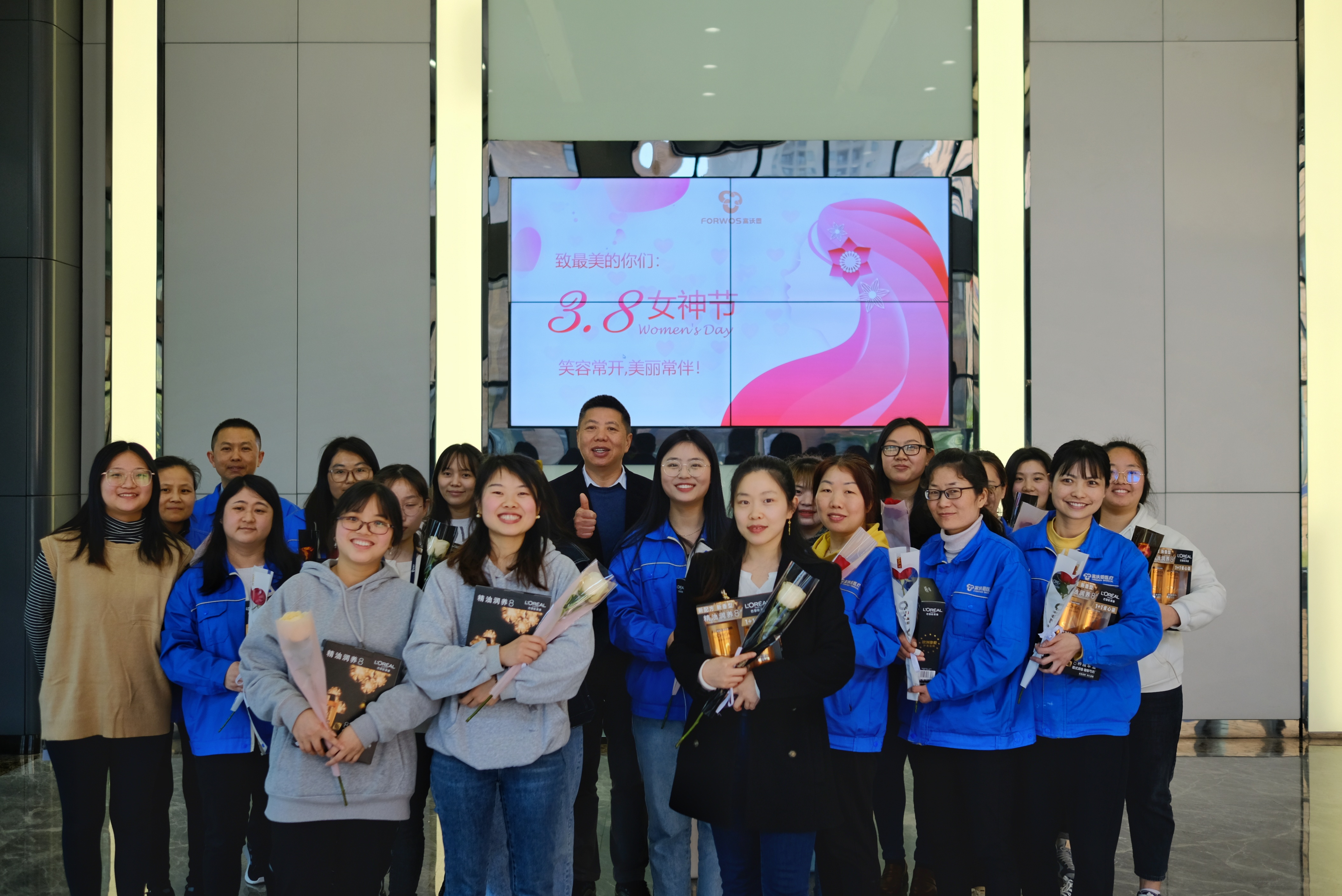 致敬每一個“她” | 熱烈慶祝三八婦女節